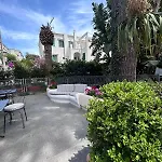 A Due Passi Dal Centro Igea شقة فندقية كابري