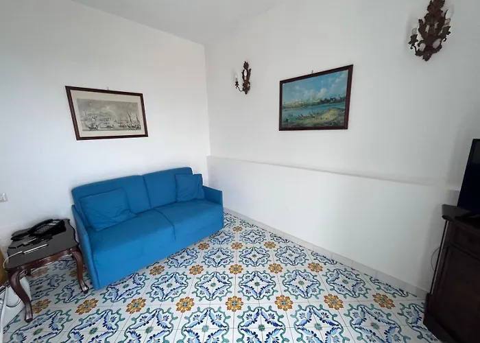 A Due Passi Dal Centro Igea 3* Capri