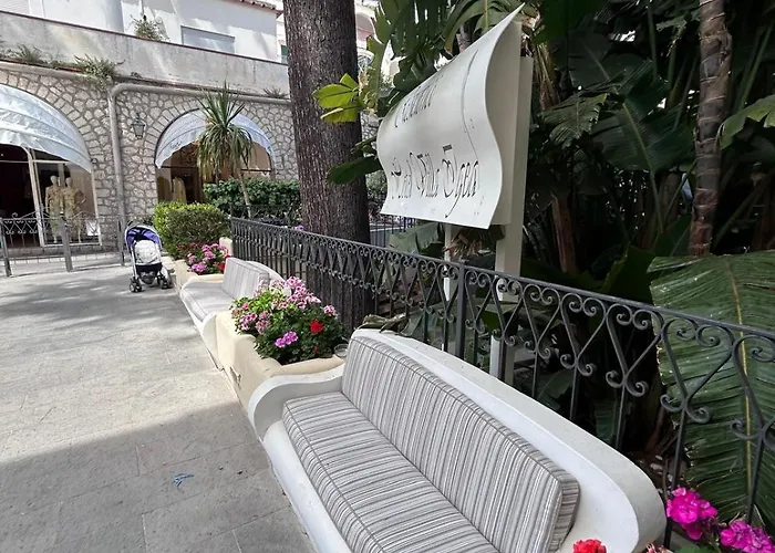 A Due Passi Dal Centro Igea